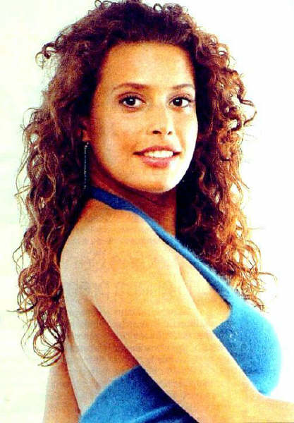 Angie hrála v řadě telenovel a seriálů, například Candela, Las Juanas. 